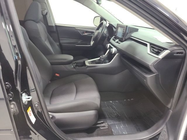 Used 2019 Toyota RAV4 XLE w/ Convenience Package AWD/4WD image 13