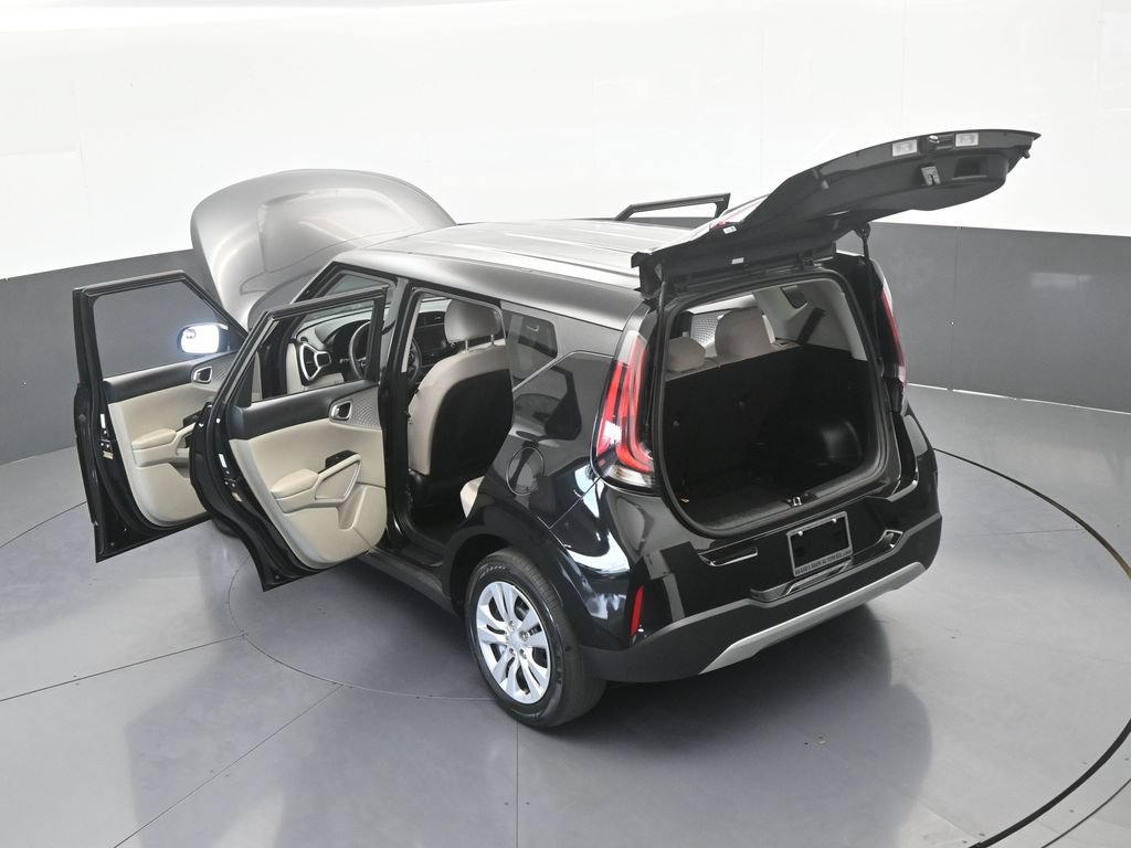 Used 2023 Kia Soul LX FWD image 54