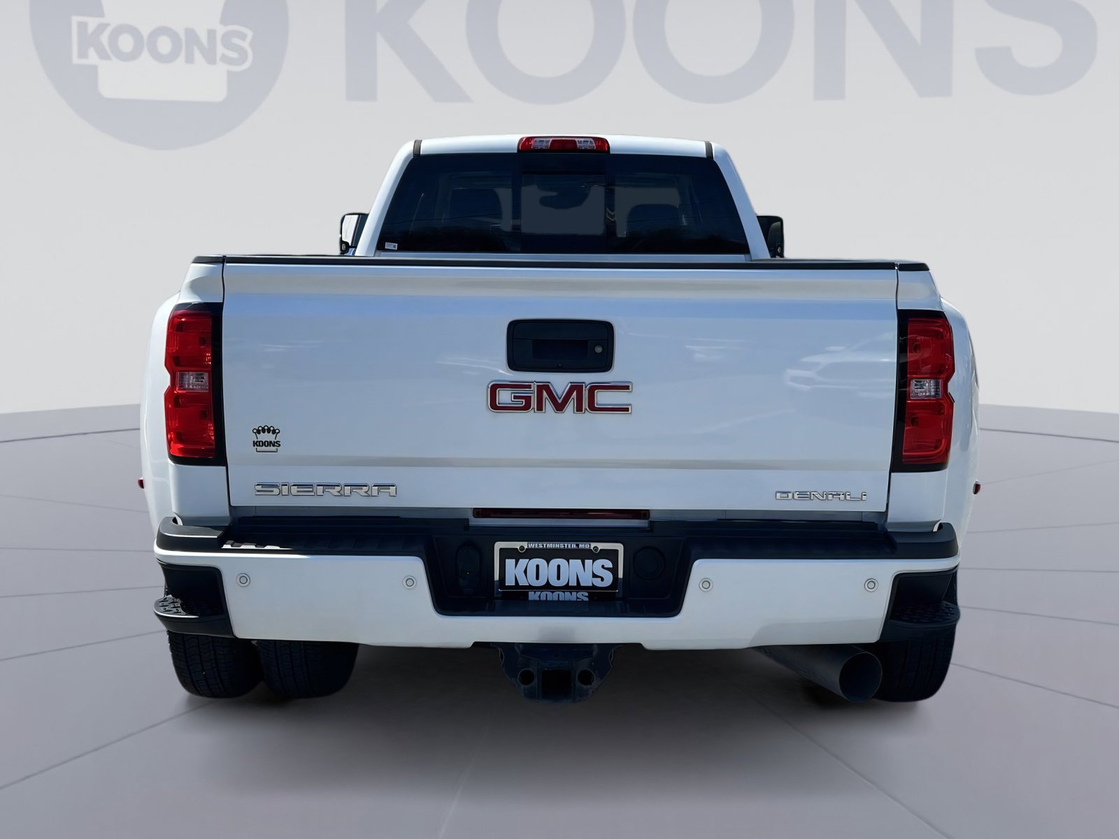 Used 2018 GMC Sierra 3500 Denali w/ Duramax Plus Package image 15