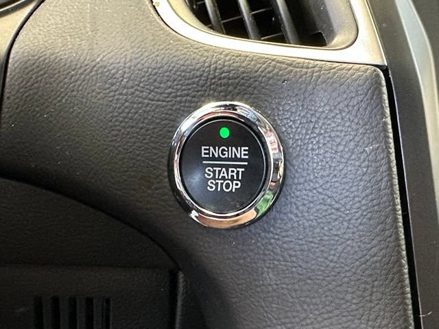 Certified 2024 Ford Edge SEL AWD/4WD image 11