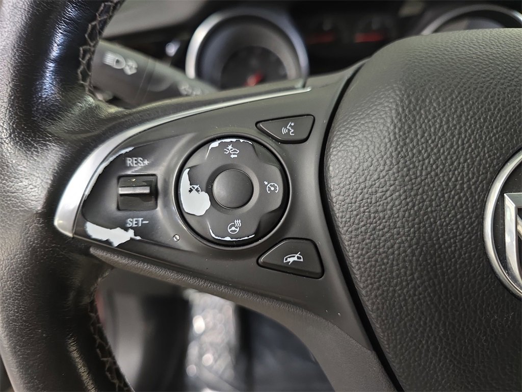 Used 2018 Buick Regal Essence w/ Driver Confidence Package #1 image 20