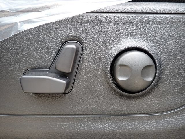 New 2026 RAM 1500 Big Horn AWD/4WD image 17