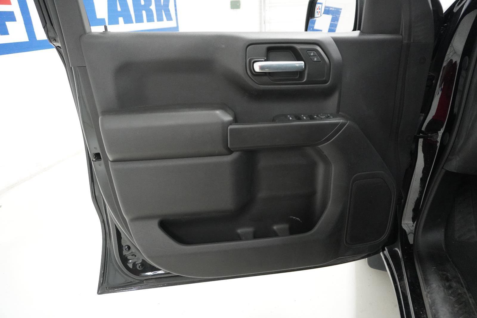 Used 2023 Chevrolet Silverado 1500 Custom image 10