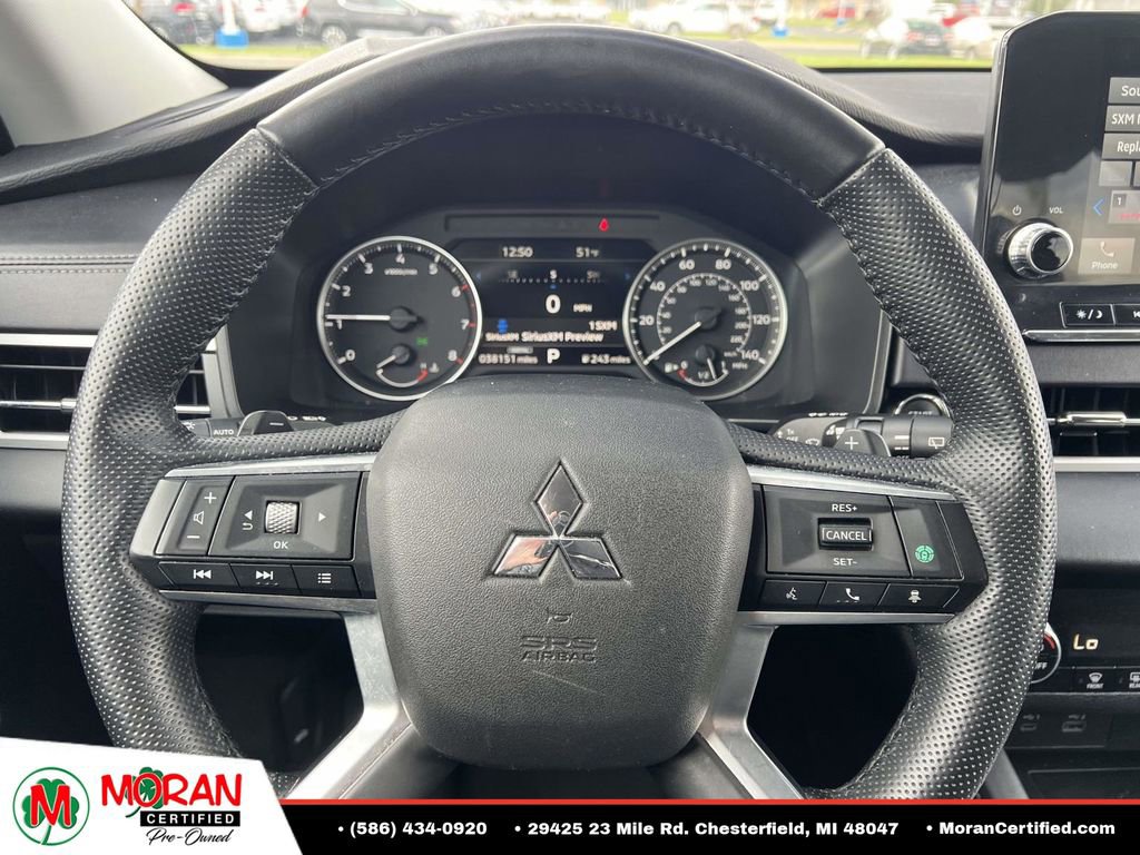Used 2024 Mitsubishi Outlander FWD image 17