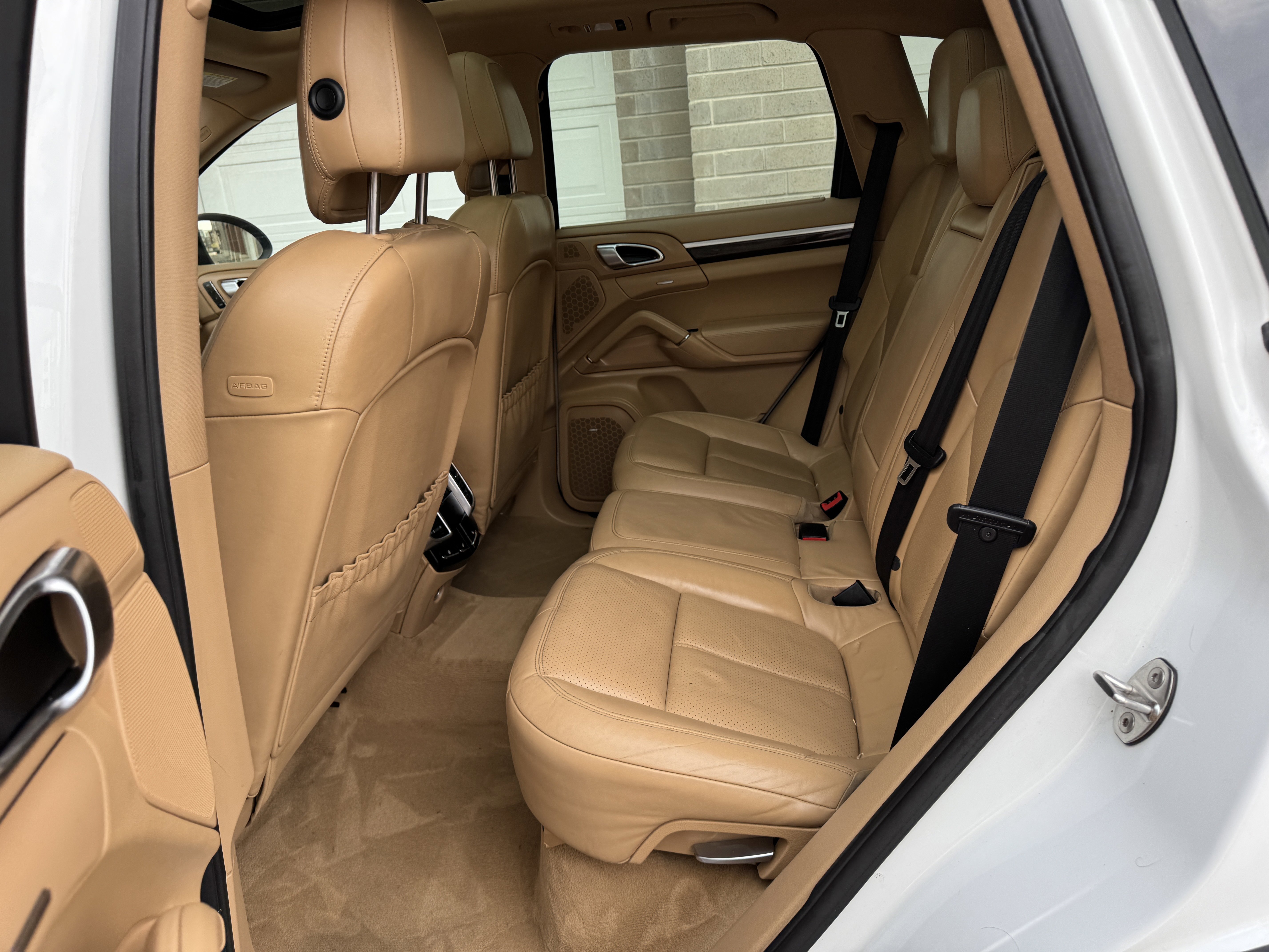 Used 2012 Porsche Cayenne S image 19