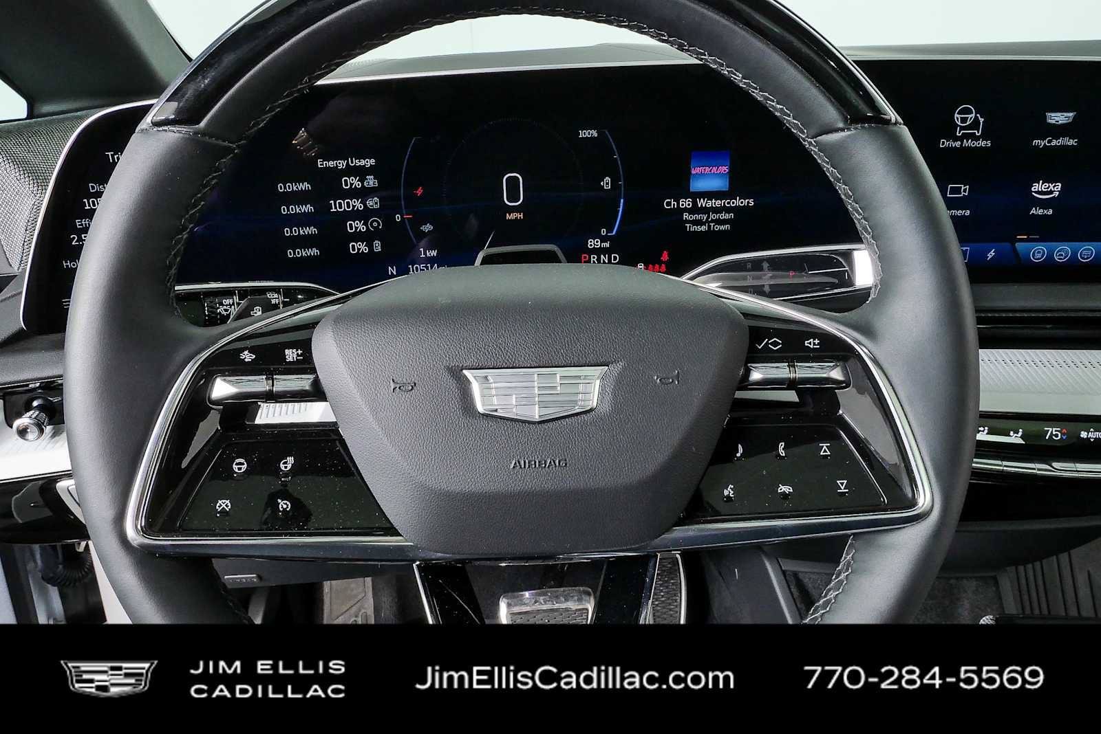 Certified 2025 Cadillac Optiq Luxury 2 w/ LPO, Floor Liner Package AWD/4WD image 9