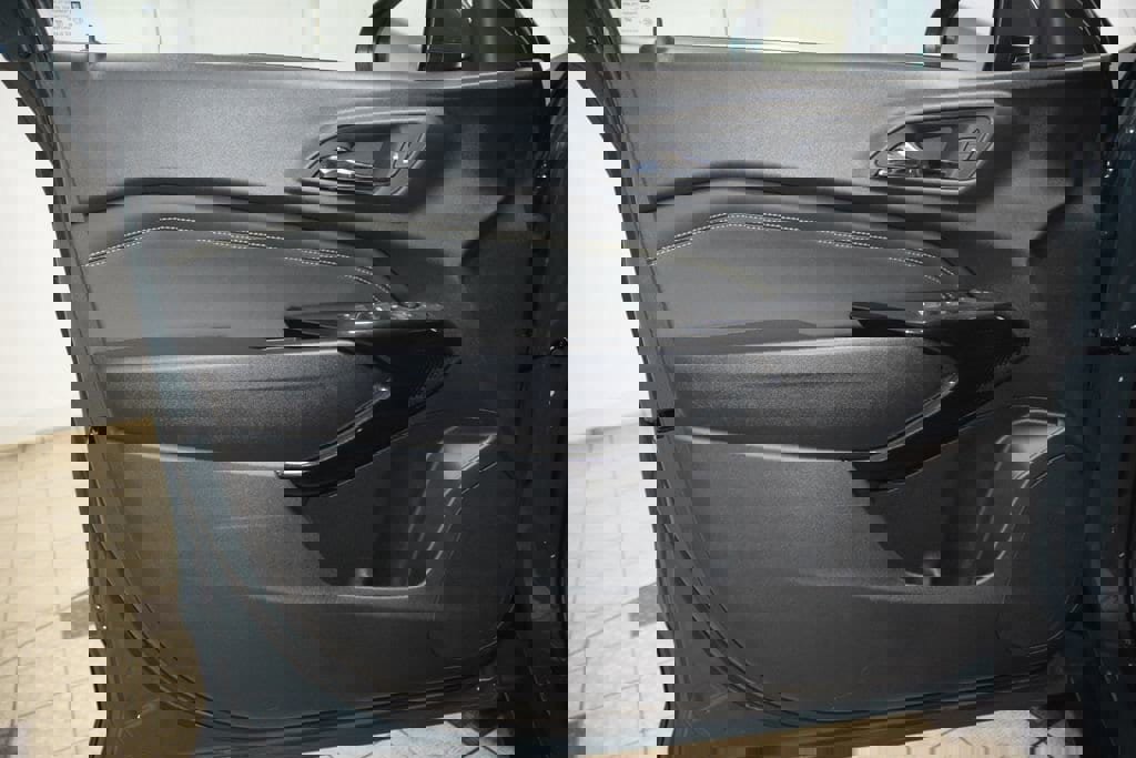 New 2026 Chevrolet Trax LT image 40