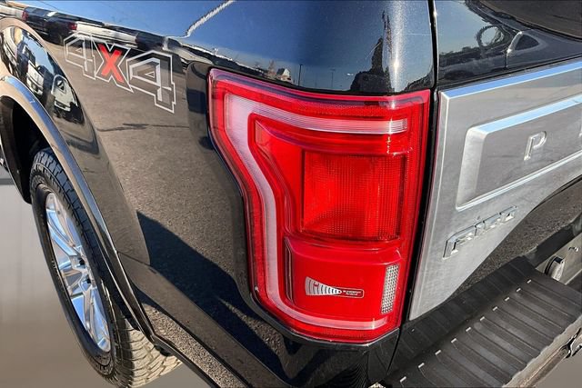 Used 2015 Ford F150 Platinum w/ Equipment Group 701A Luxury AWD/4WD image 27