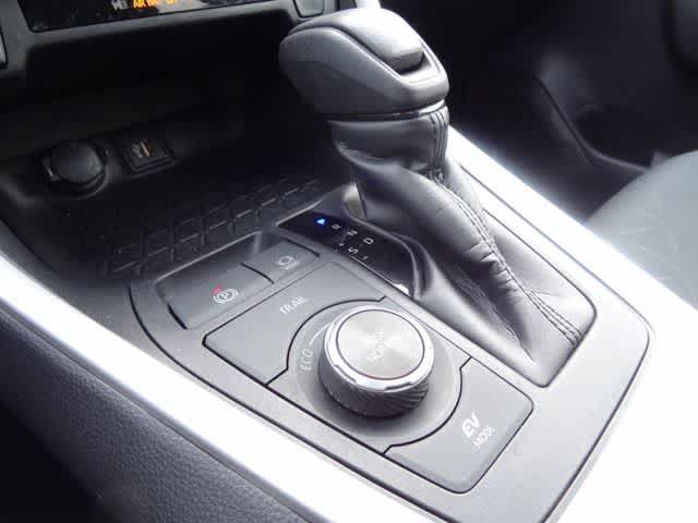 Used 2024 Toyota RAV4 XLE AWD/4WD image 26