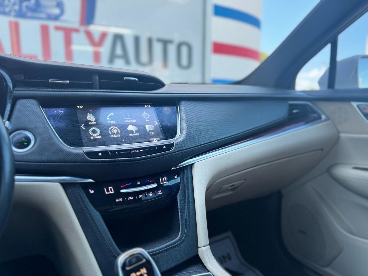 Used 2018 Cadillac XT5 Luxury w/ Driver Awareness Package image 41