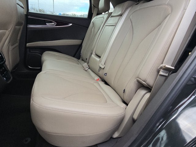 Used 2023 Lincoln Nautilus Reserve AWD/4WD image 16
