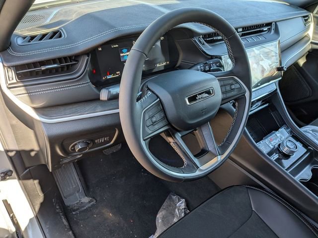 New 2026 Jeep Grand Cherokee Laredo image 11