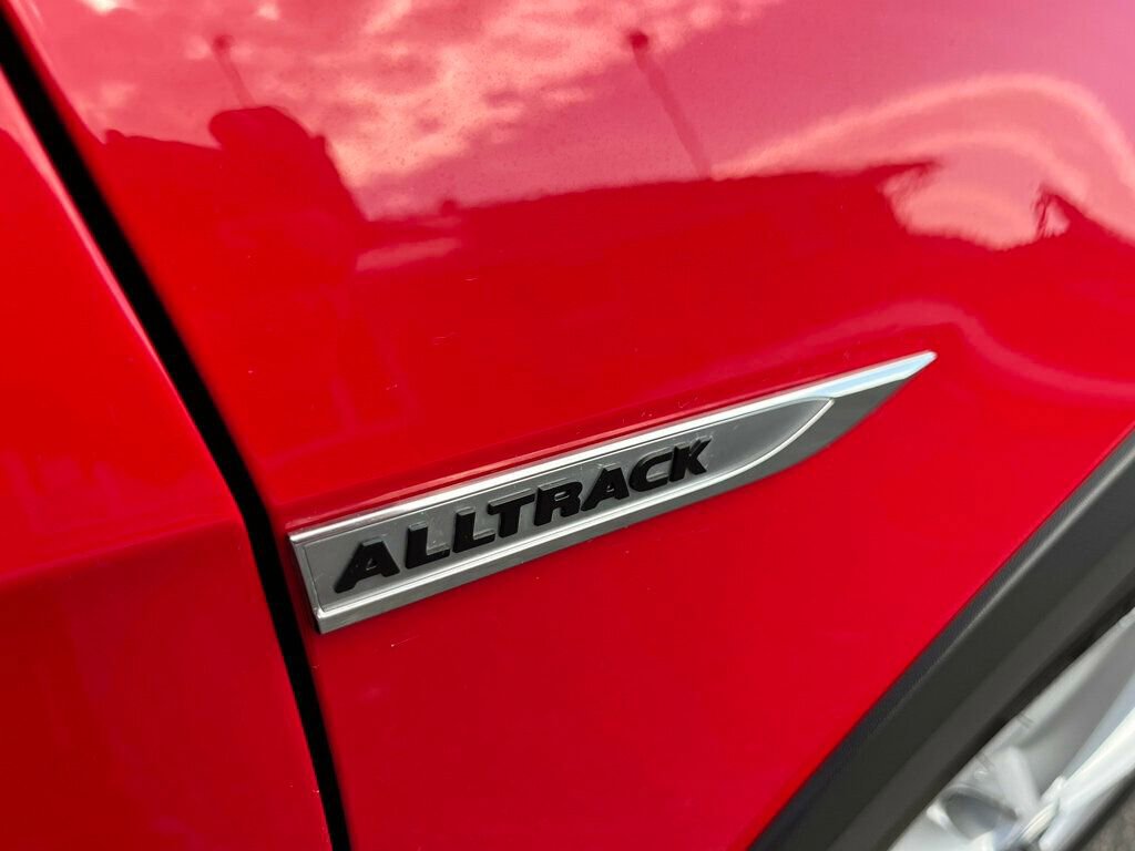 Used 2019 Volkswagen Golf Alltrack SE image 10