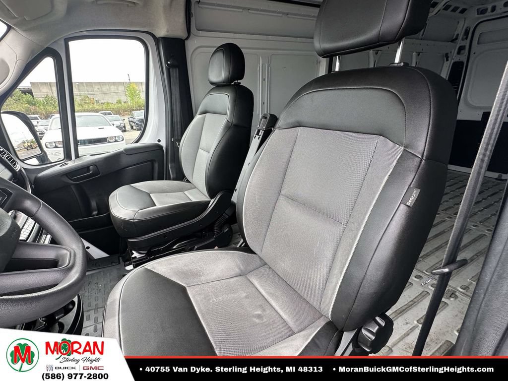 Used 2025 RAM ProMaster 2500 w/ Convenience Group FWD image 20