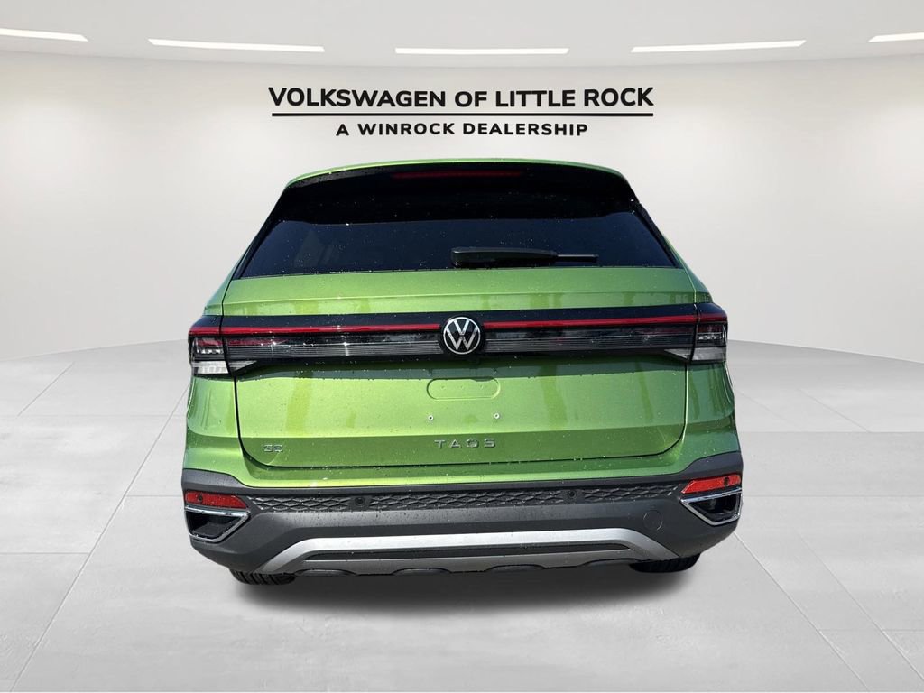 New 2025 Volkswagen Taos SE image 4