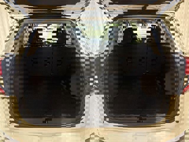 Used 2024 GMC Terrain SLE w/ Driver Convenience Package image 27