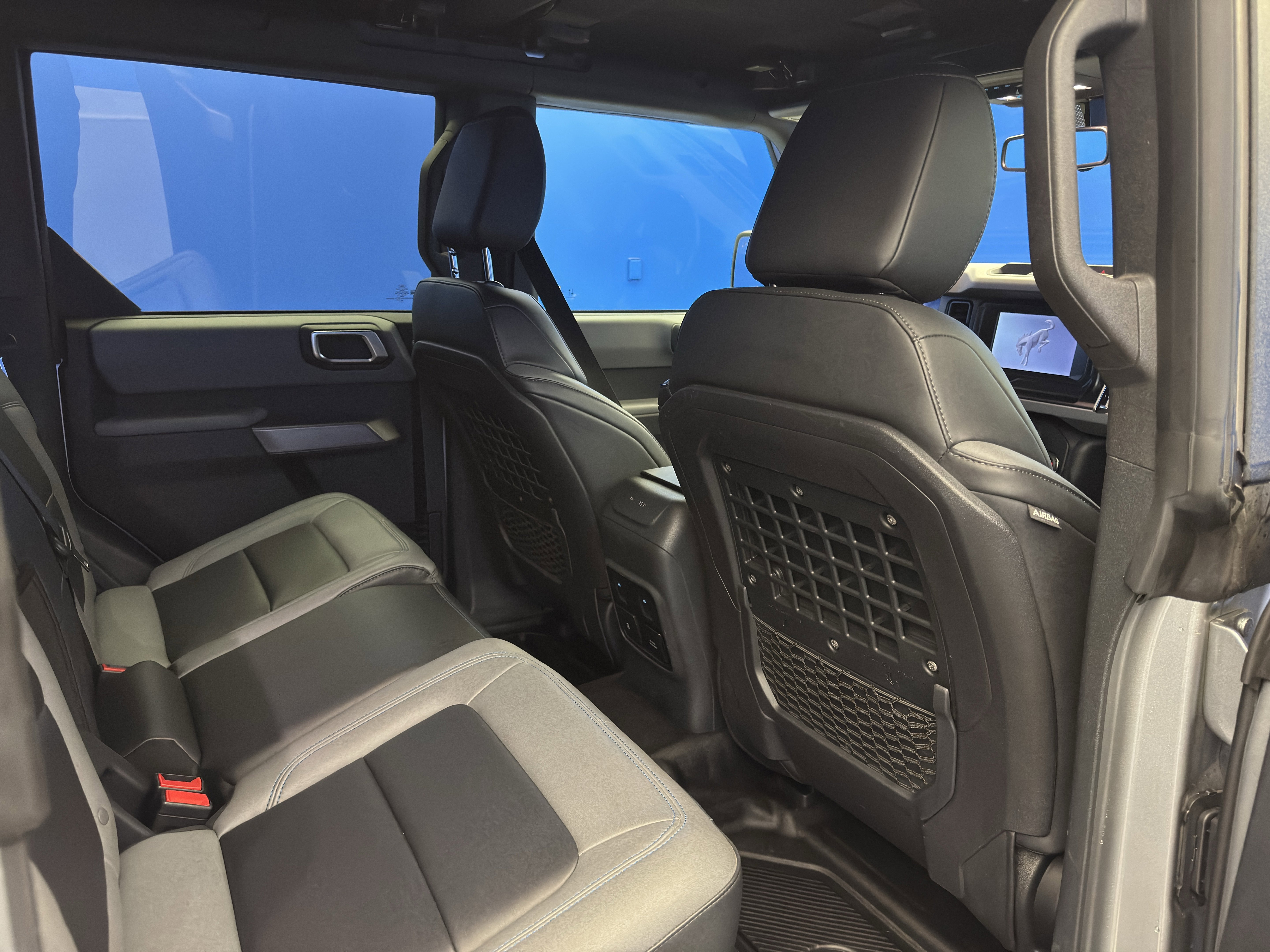 Used 2022 Ford Bronco Black Diamond image 25