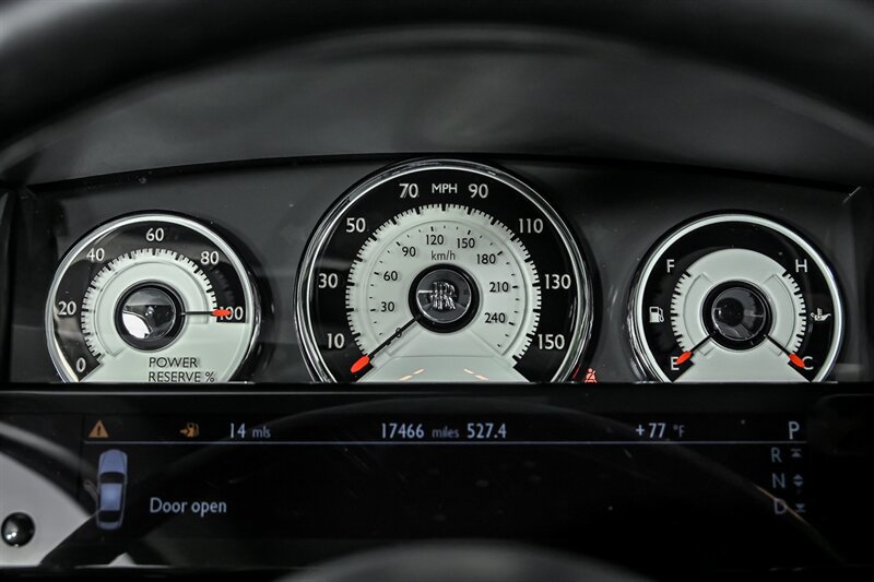 Used 2015 Rolls-Royce Wraith RWD image 27
