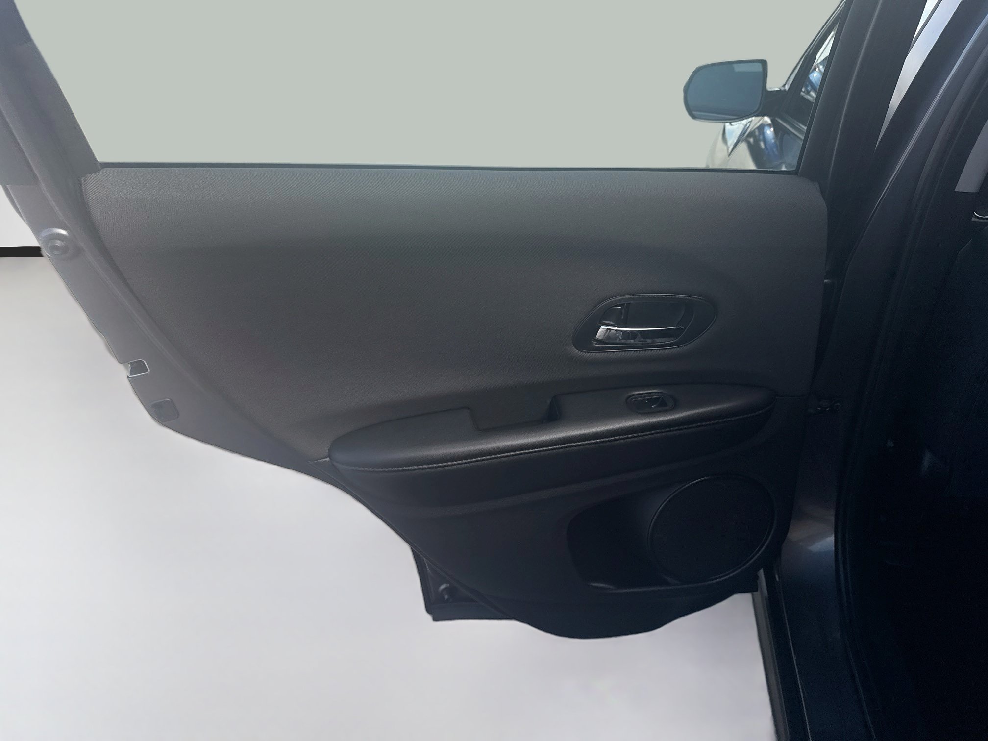 Used 2022 Honda HR-V LX image 24