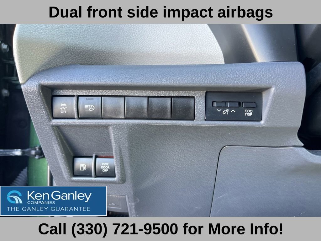 Used 2023 Toyota Sienna XLE image 29