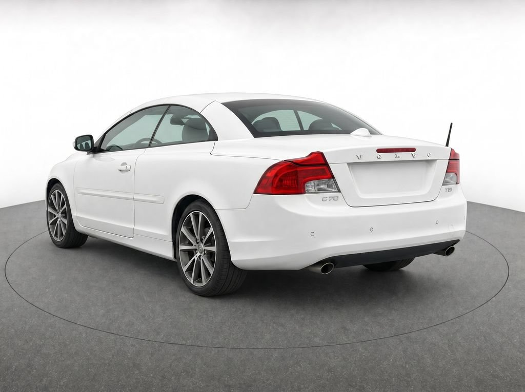 Used 2013 Volvo C70 T5 FWD image 3