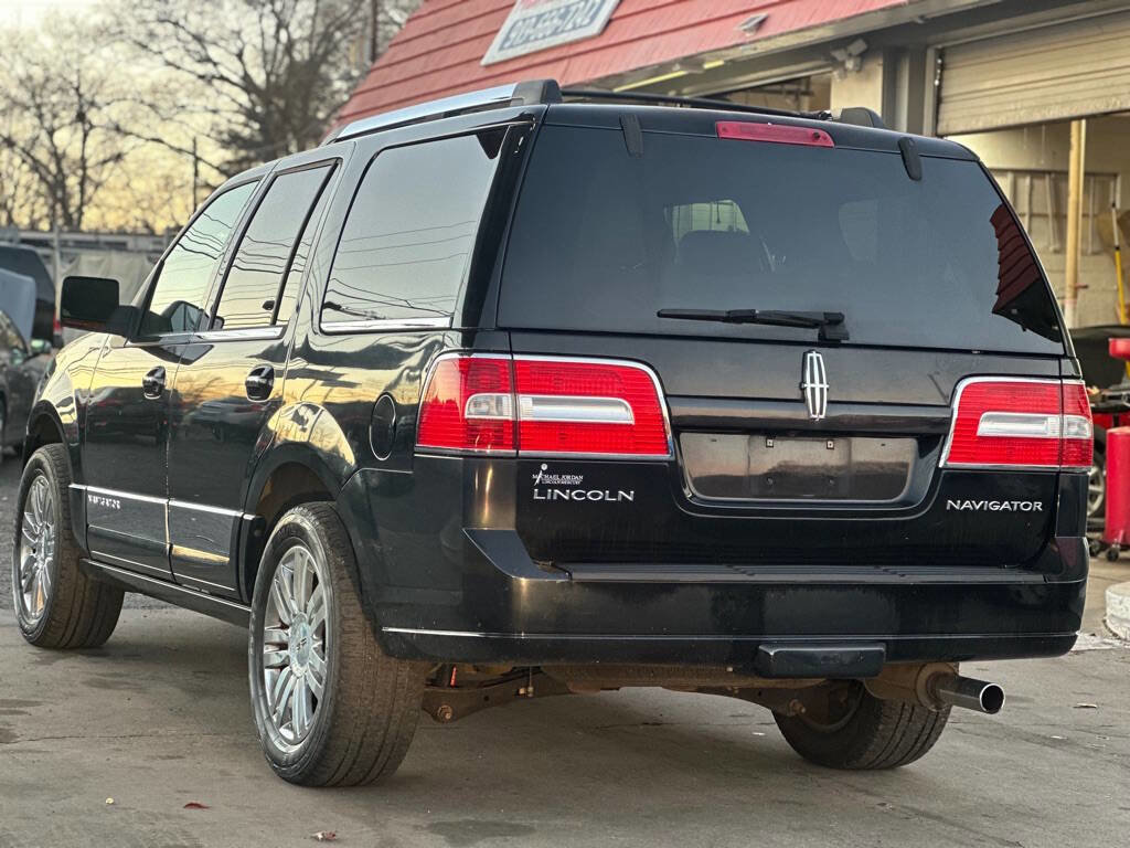 Used 2008 Lincoln Navigator 4WD image 7