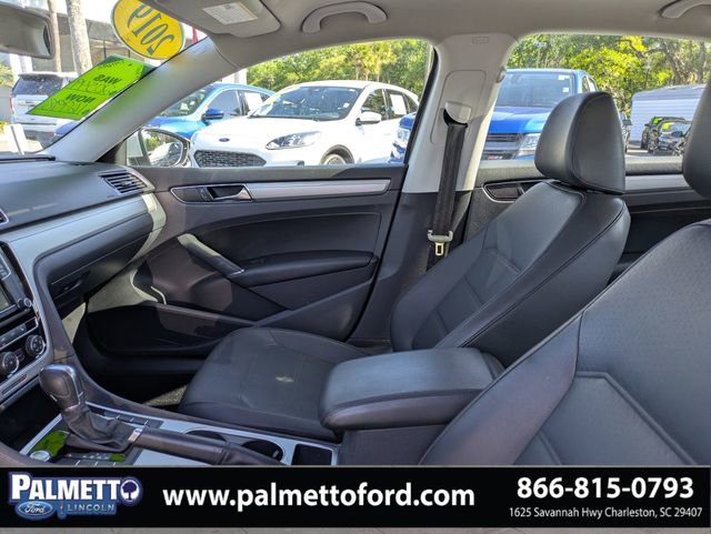 Used 2019 Volkswagen Passat 2.0T Wolfsburg FWD image 19