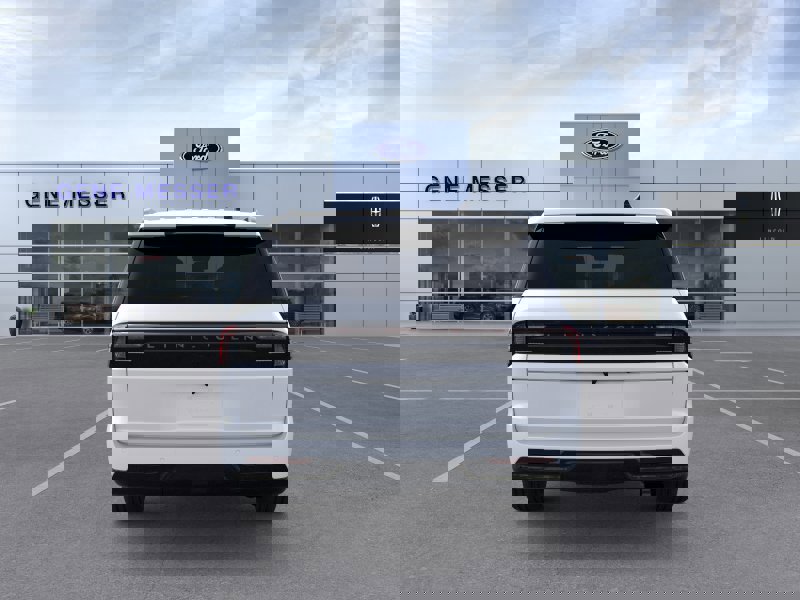 New 2026 Lincoln Navigator L Reserve image 18