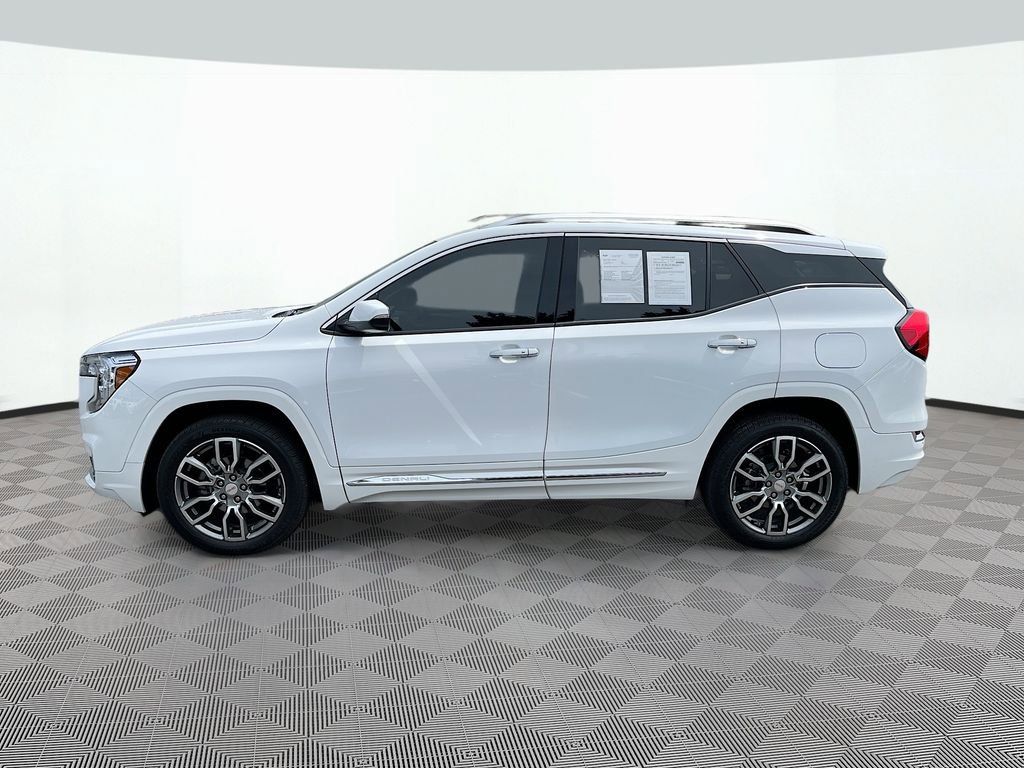 Used 2022 GMC Terrain Denali w/ LPO, Cargo Package AWD/4WD image 9
