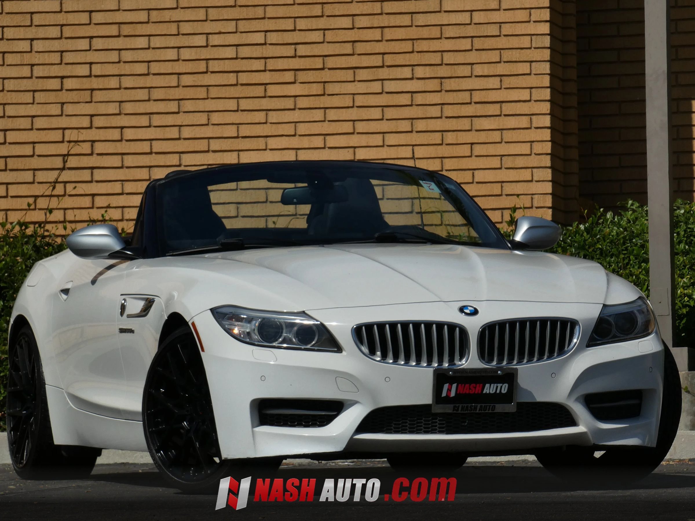 Used 2015 BMW Z4 sDrive35is RWD image 3