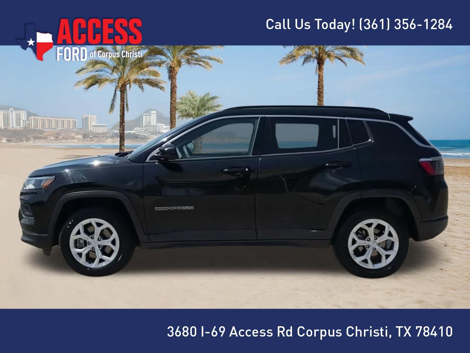 Used 2024 Jeep Compass Latitude AWD/4WD image 5