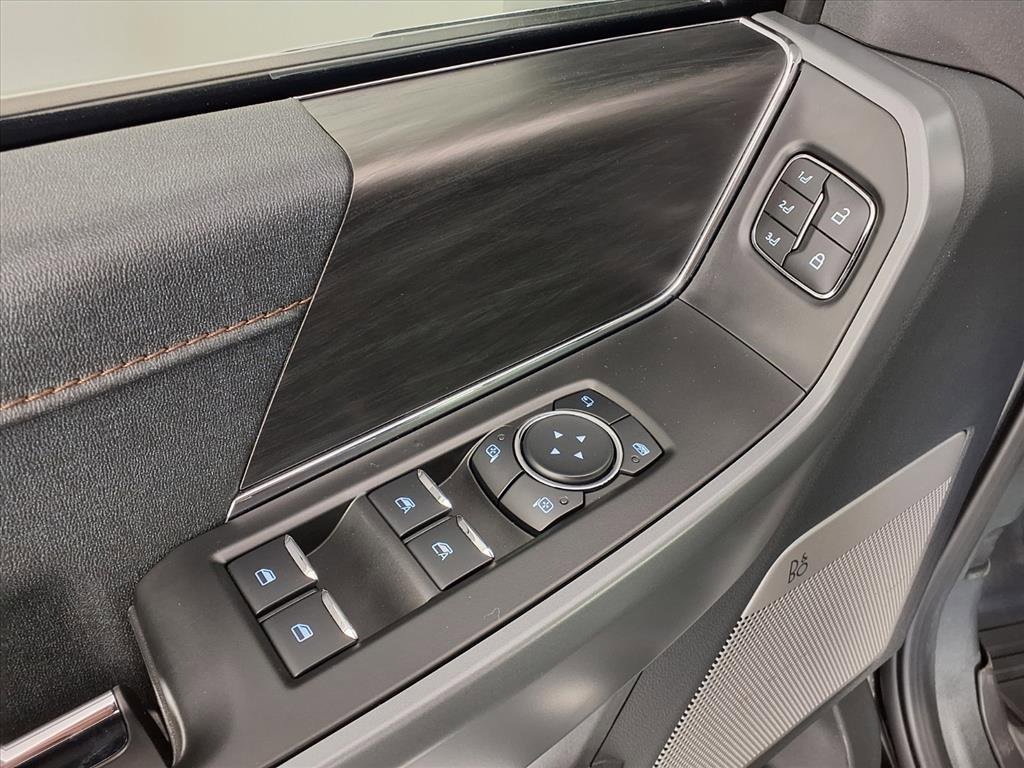 Used 2024 Ford F150 Lariat w/ FX4 Off-Road Package image 20