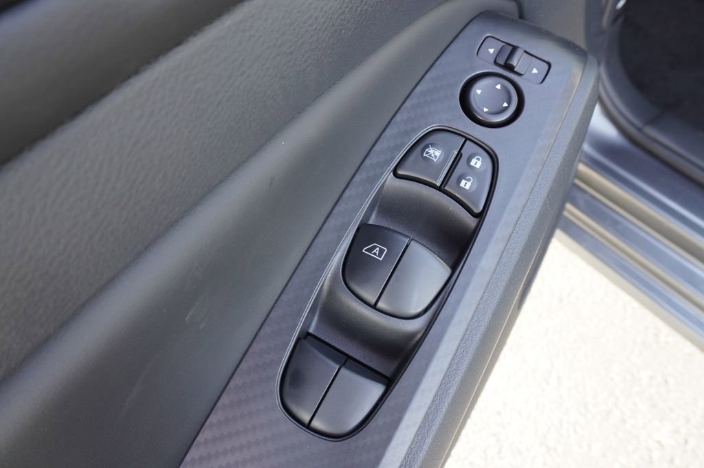 Certified 2025 Nissan Altima 2.5 SV image 15