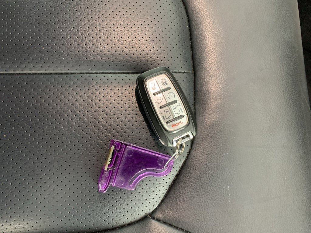 Used 2017 Chrysler Pacifica Touring-L Plus w/ Advanced Safetytec Group image 40