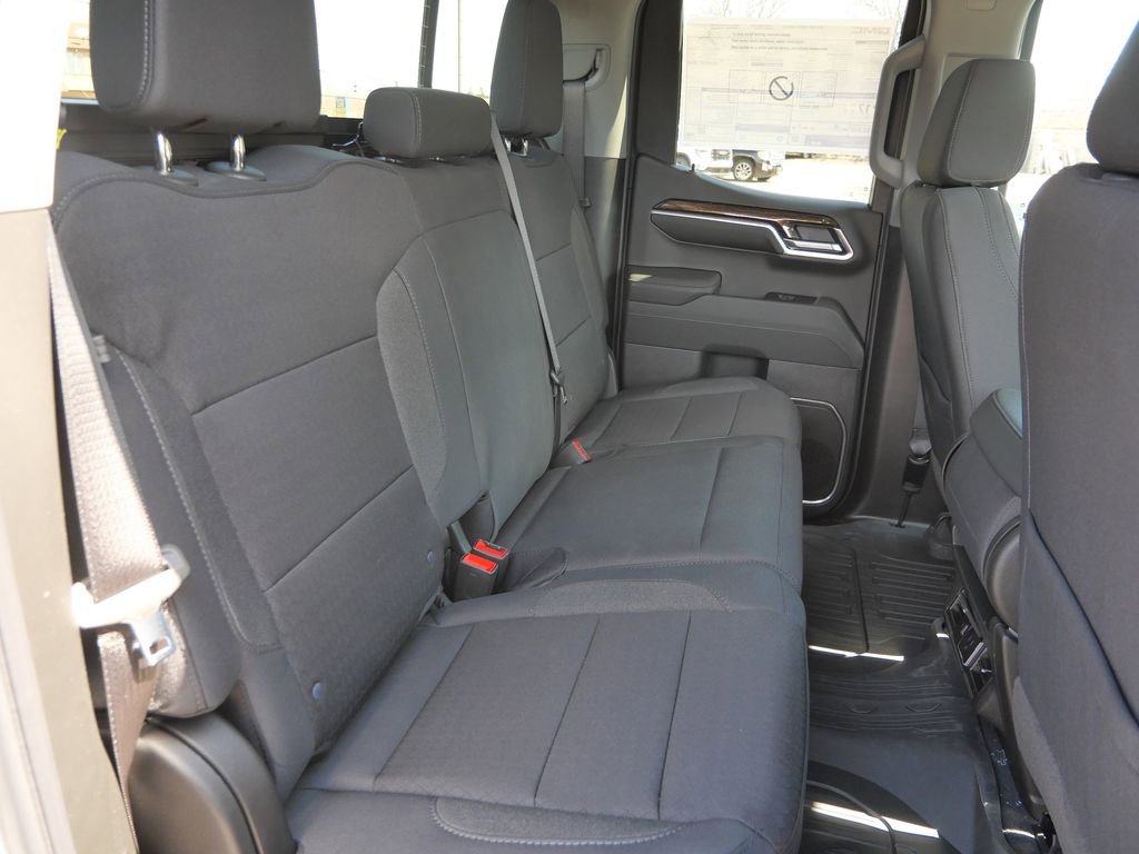 New 2026 GMC Sierra 1500 SLE image 28