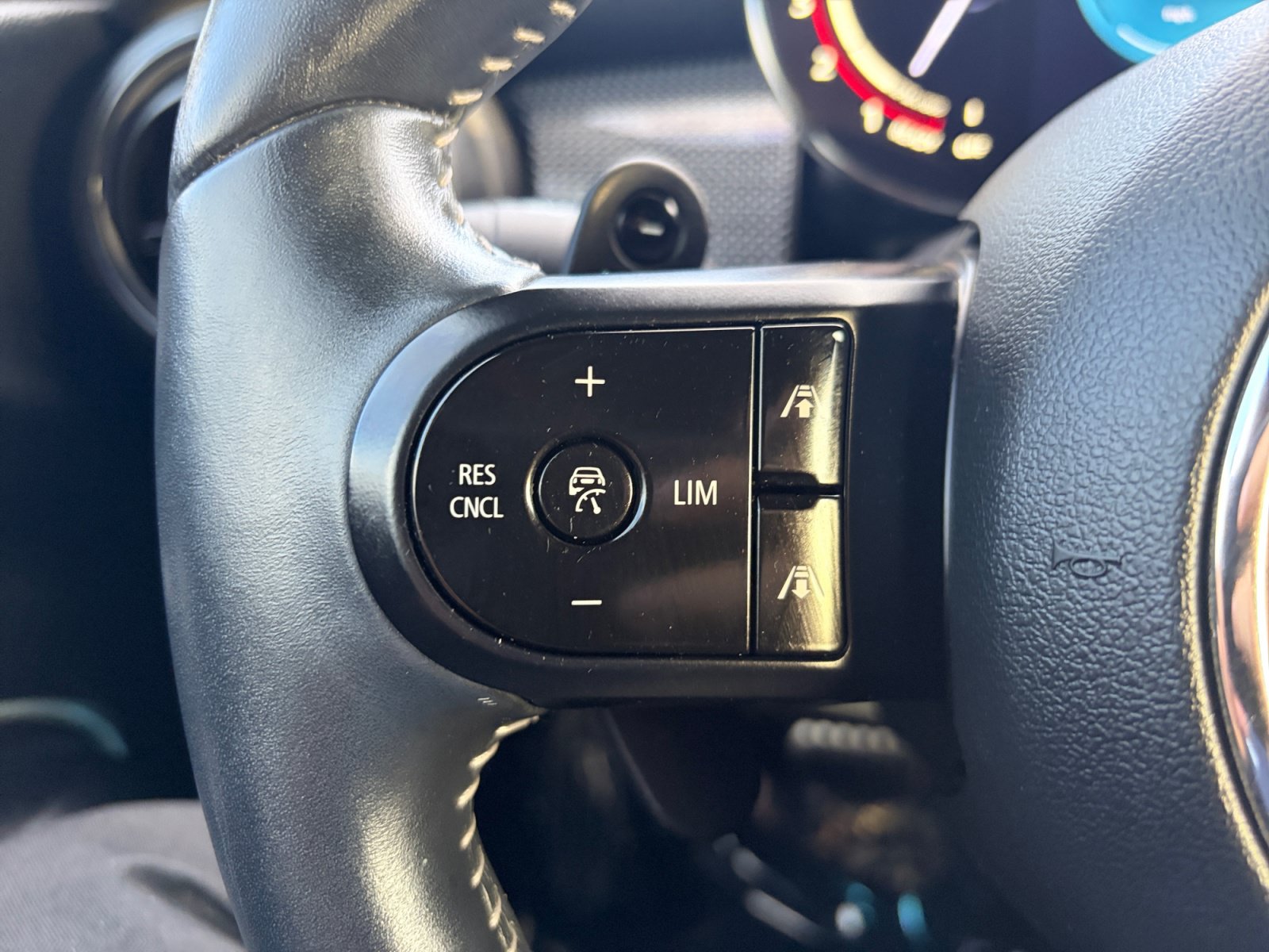 Used 2022 MINI Cooper John Cooper Works w/ Driver Assistance Package FWD image 20