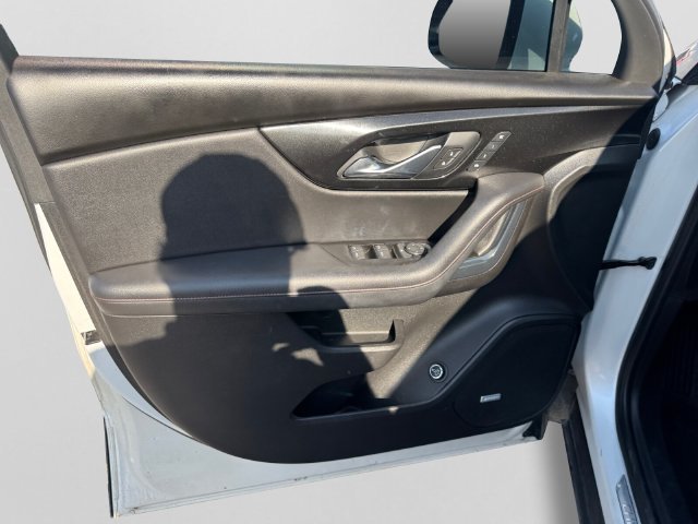 Used 2021 Chevrolet Blazer RS w/ Enhanced Convenience Package FWD image 10
