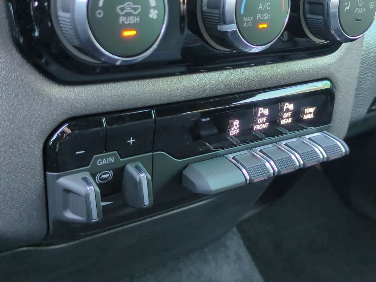 New 2026 RAM 1500 Express image 17