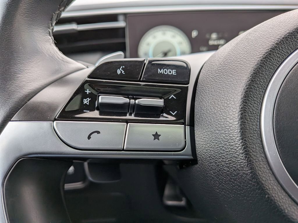 Used 2022 Hyundai Tucson Limited image 17