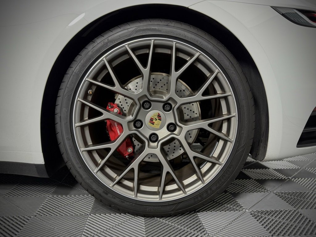 Used 2020 Porsche 911 Carrera 4S image 18
