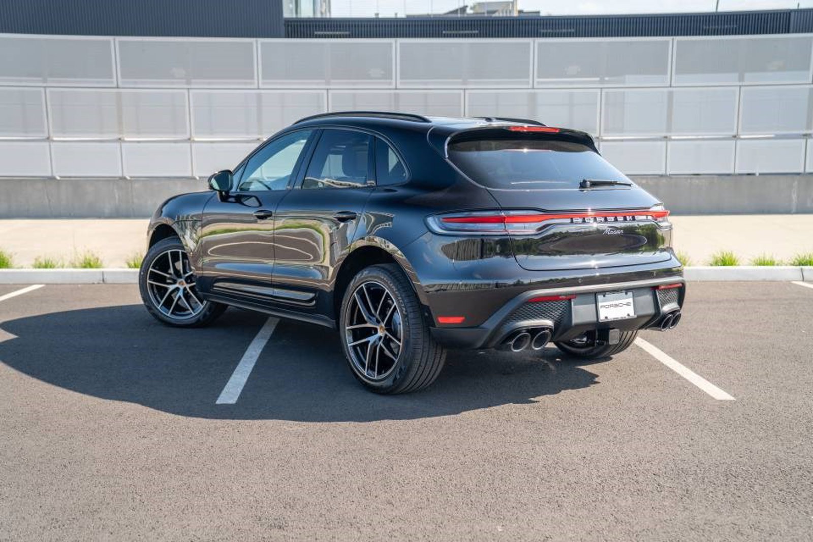 New 2026 Porsche Macan AWD/4WD image 3