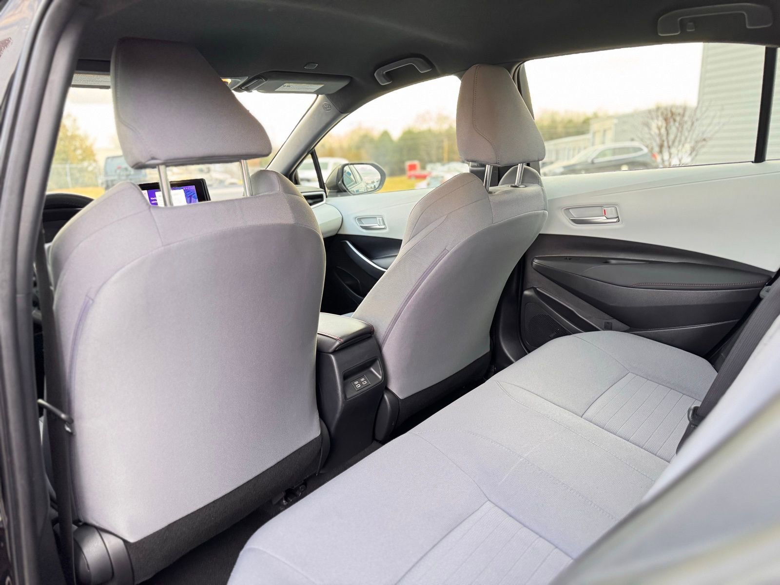 Used 2023 Toyota Corolla SE image 14