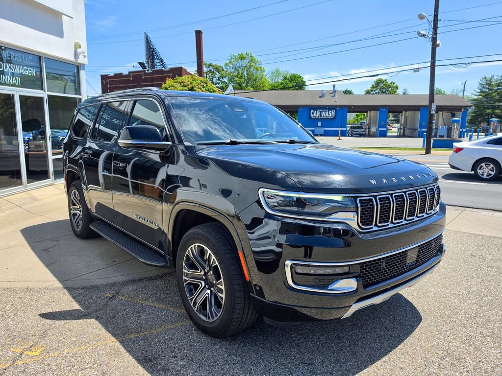 Used 2024 Jeep Wagoneer Series II w/ Flexible Seating Group AWD/4WD image 7