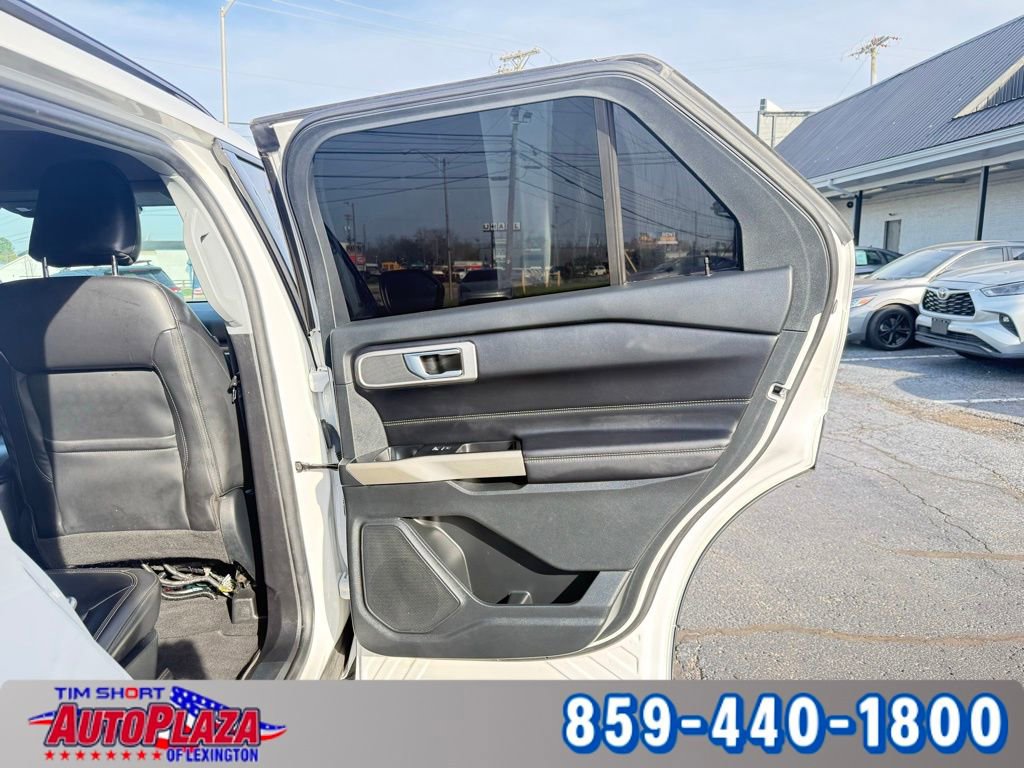 Used 2021 Ford Explorer XLT w/ Equipment Group 202A image 17