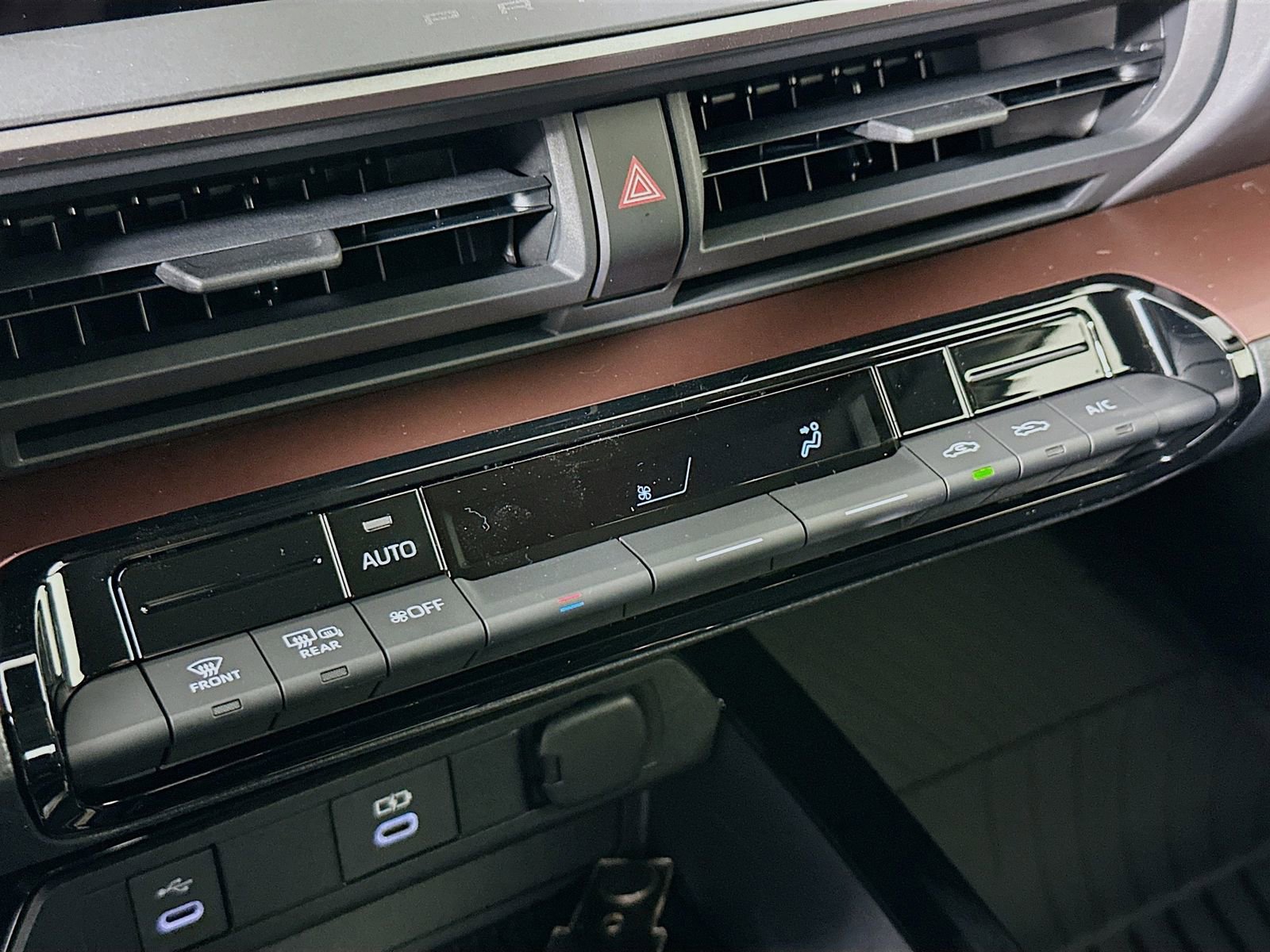 New 2026 Toyota Prius Plug-In Hybrid image 16