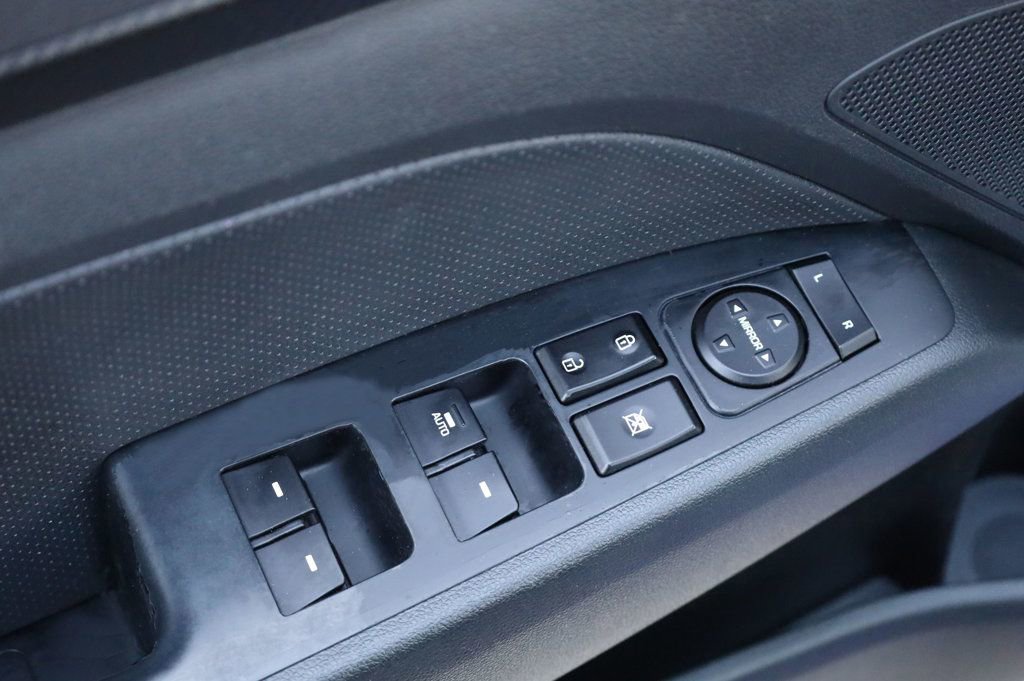 Used 2019 Hyundai Elantra Sport w/ Cargo Package image 30