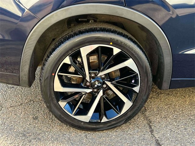 Used 2022 Mitsubishi Outlander SEL image 11