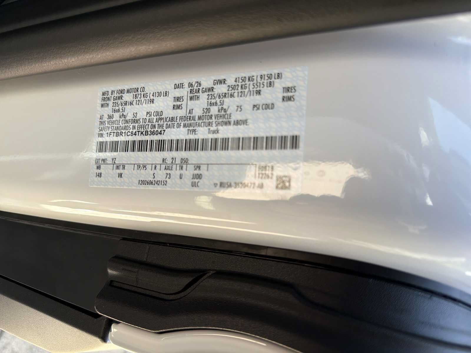 New 2026 Ford Transit 250 148 Medium Roof w/ Load Area Protection Package RWD image 27