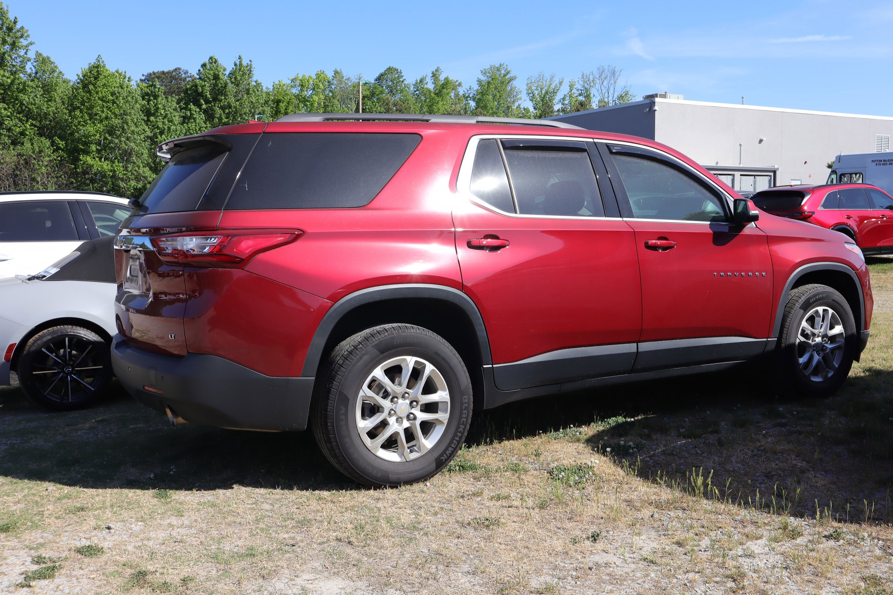 Used 2021 Chevrolet Traverse LT image 5