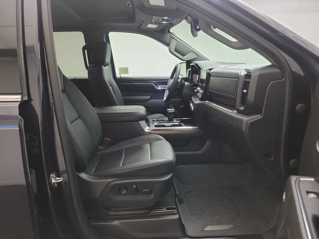 Used 2024 GMC Sierra 1500 SLT w/ SLT Premium Plus Package image 27